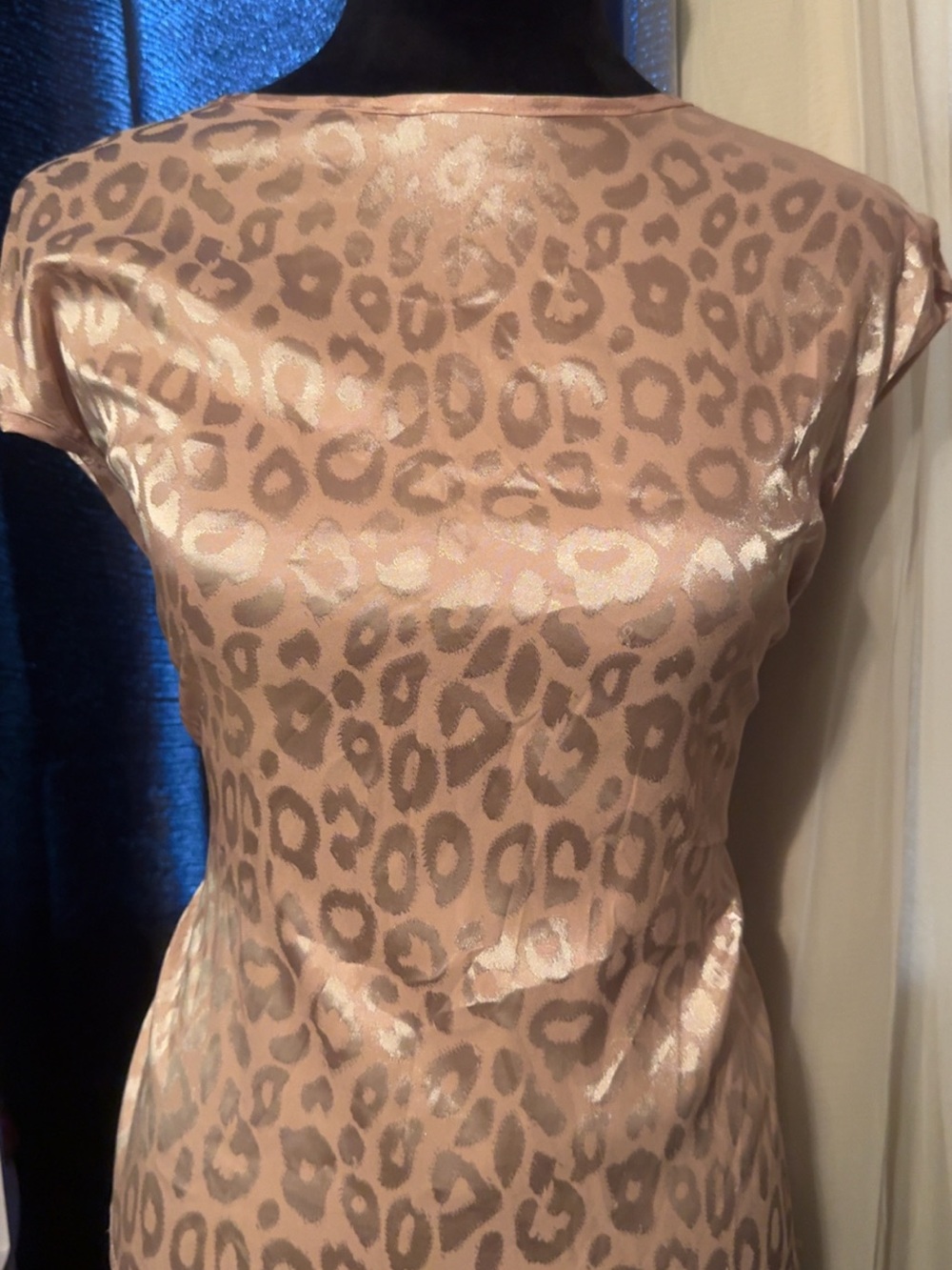 Satin Leopard Print Cap Sleeve top in Blush Taupe